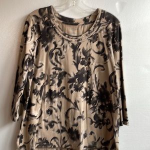 Croft & Barrow scoop neck 3/4 sleeve studded collar floral stretch top large